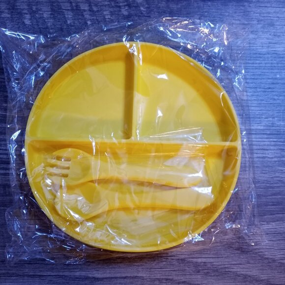 3 piece Suction Silicone Dinner Plate, Spoon & Fork Set, Dinner Plate Divider - Picture 13 of 16